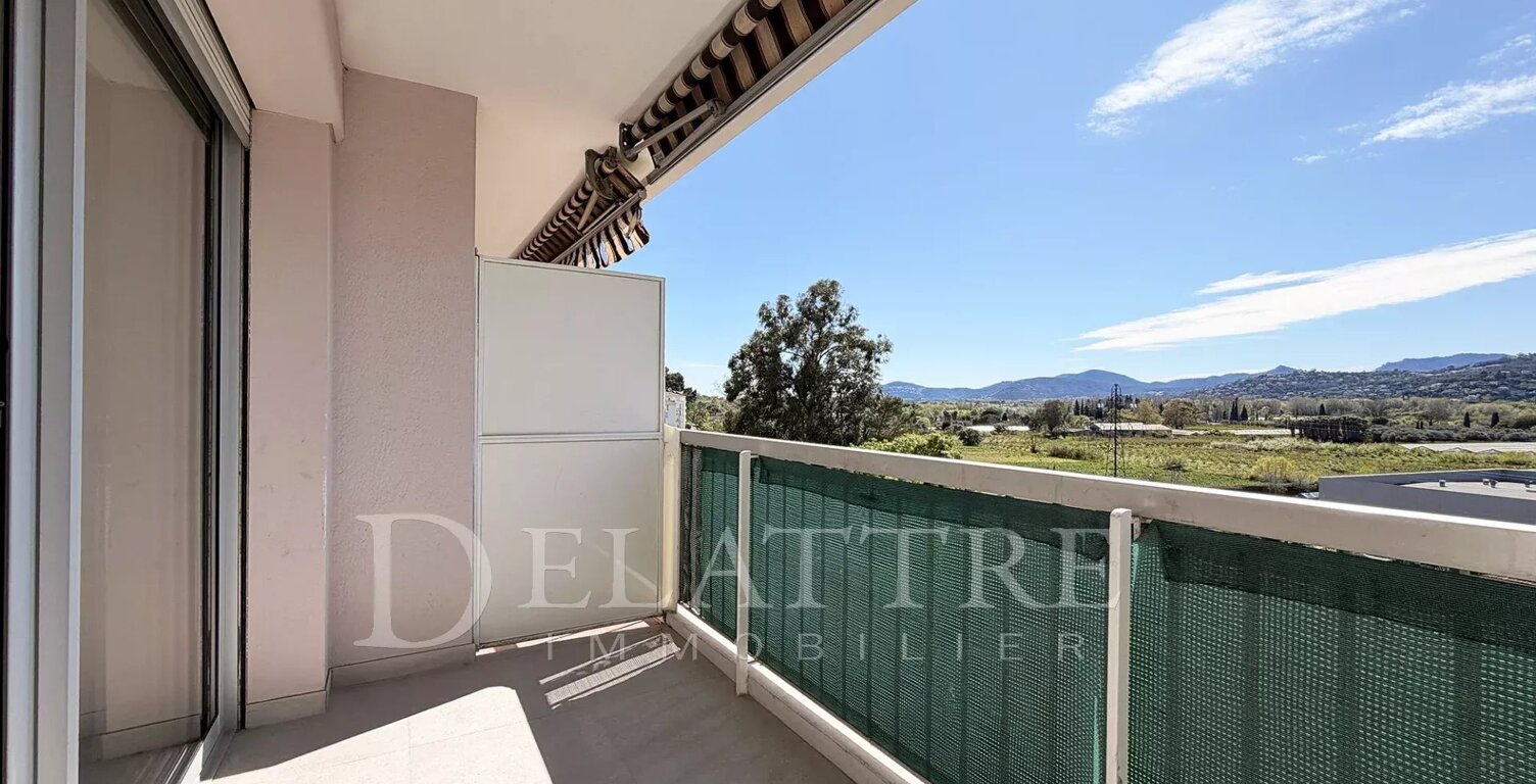Charmant studio contemporain à Cannes La Bocca — photo 1