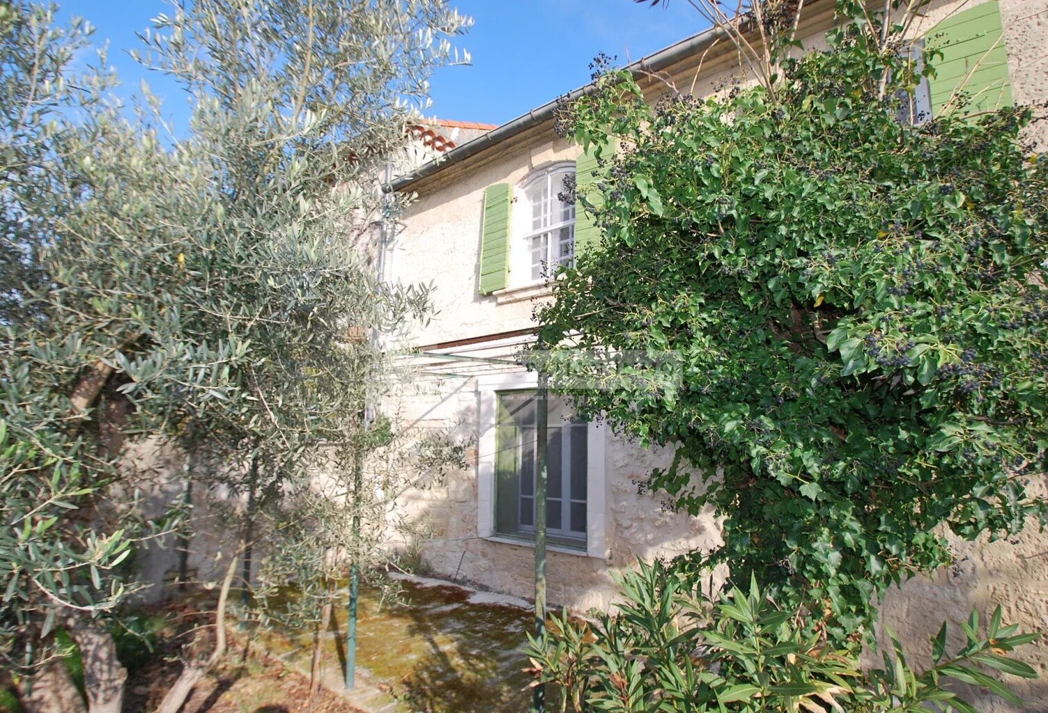 Fontvieille - Charmante maison en pierre 4 chambres — photo 1