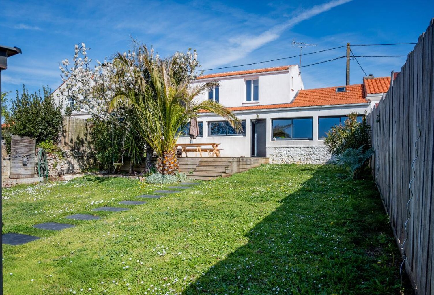 Maison À Vendre — photo 1