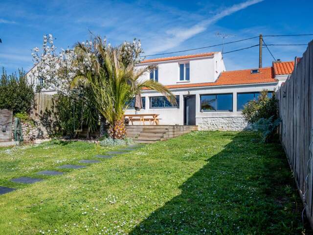 Maison À Vendre — photo du bien