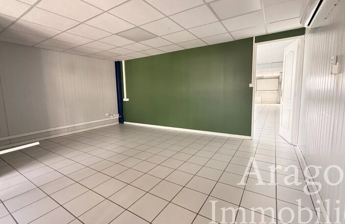À VENDRE HANGAR PROFESSIONNEL — photo 3