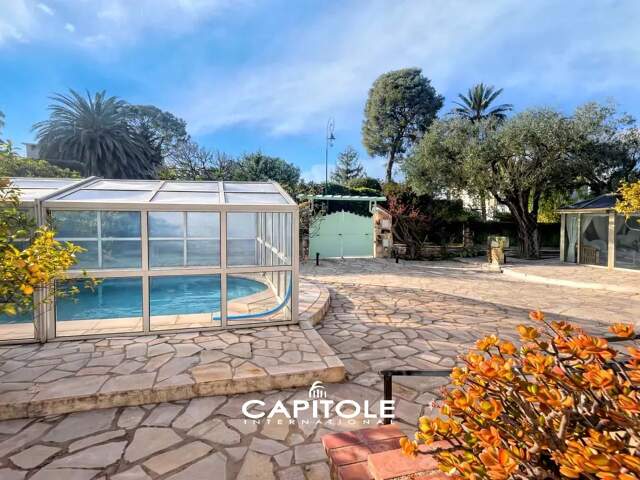 Cap d'Antibes versant ouest - Villa de plain - pied de 160 m² - — photo du bien