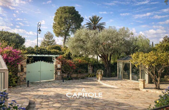 Cap d'Antibes versant ouest - Villa de plain - pied de 160 m² - — photo 4
