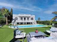 A vendre -   Antibes - Juan les Pins, villa contemporaine 5 Pièc — photo 2