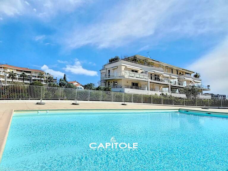 Antibes, Exclusivité rare : Appartement Villa sur le toit 3 pièc — photo 1