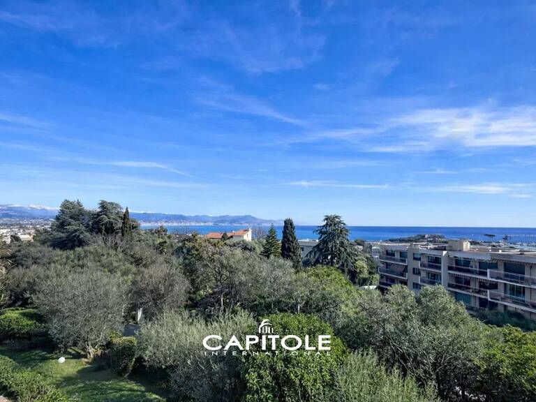 Antibes Le Puy – Superbe appartement  2 pièces entièrement rénov — photo 1
