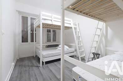 Immeuble  311225 €