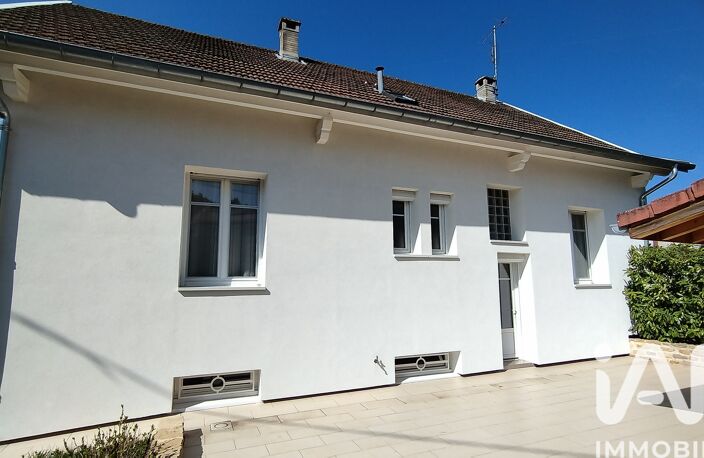Vente Maison/villa 9 pièces — photo 3