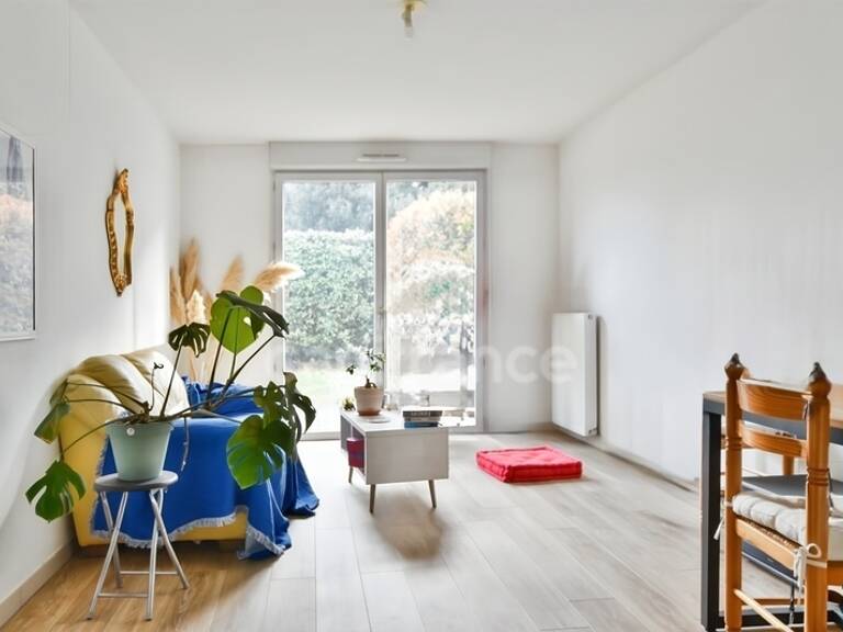 Appartement T2 rez-de-chaussée avec jardin — photo 1