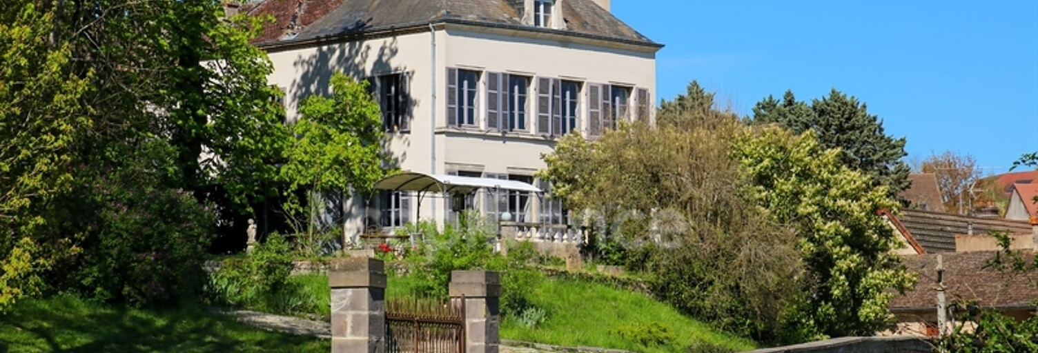 Maison 12 Pièces 380 m² à vendre à Mercurey (71640)