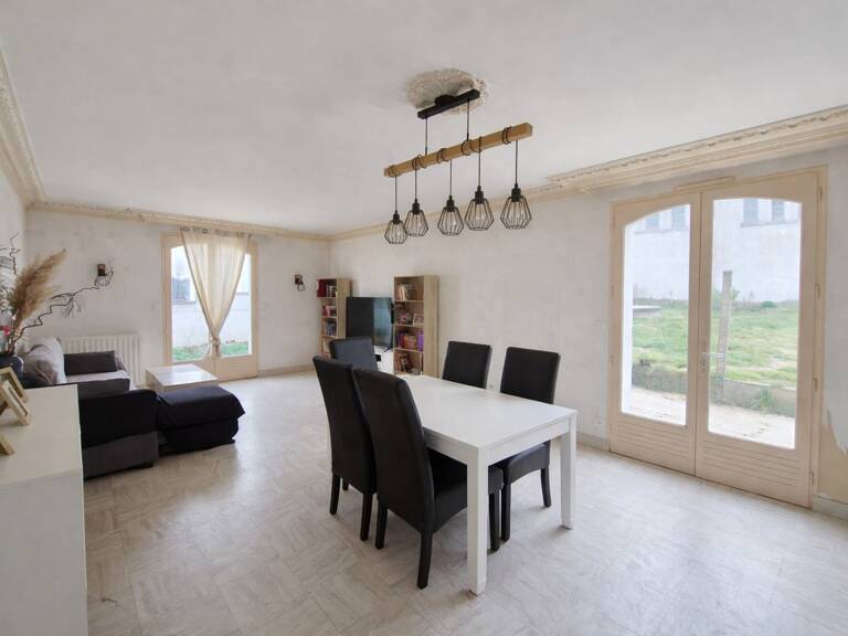   À VENDRE – Maison à rénover en centre-bourg de Méral (53) — photo 1