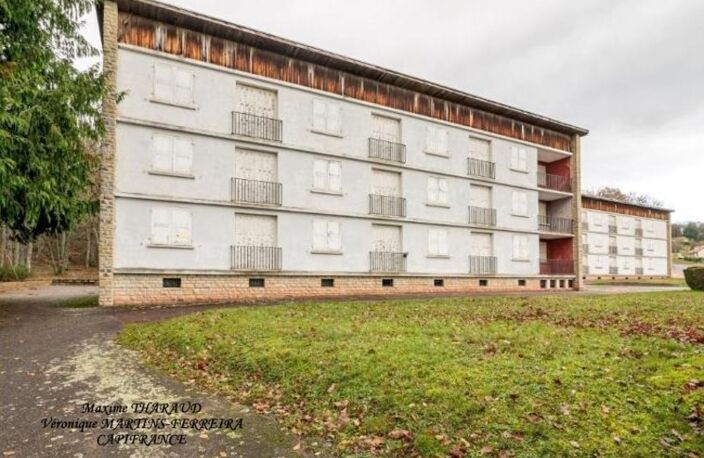 Immeubles de rapport à fort potentiel 20 logements à La Guiche (71) — photo 2