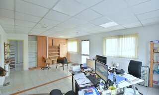 Bureau 2 Pièces 52 m² à louer à Cugand-la-Bernardière (85610)