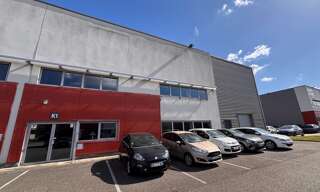 Bureau 1 Pièce 336 m² à louer à Saint-Priest (69800)