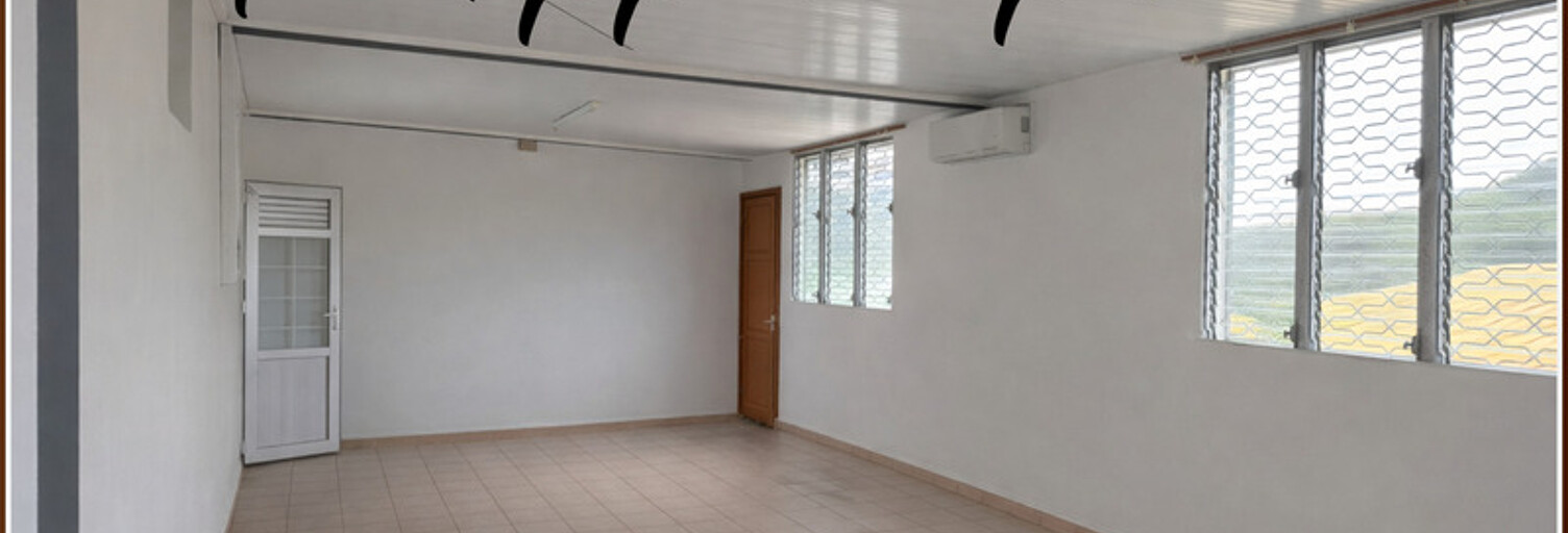 Commerce 1 Pièce 37 m² à louer à Sainte-Marie (97230)