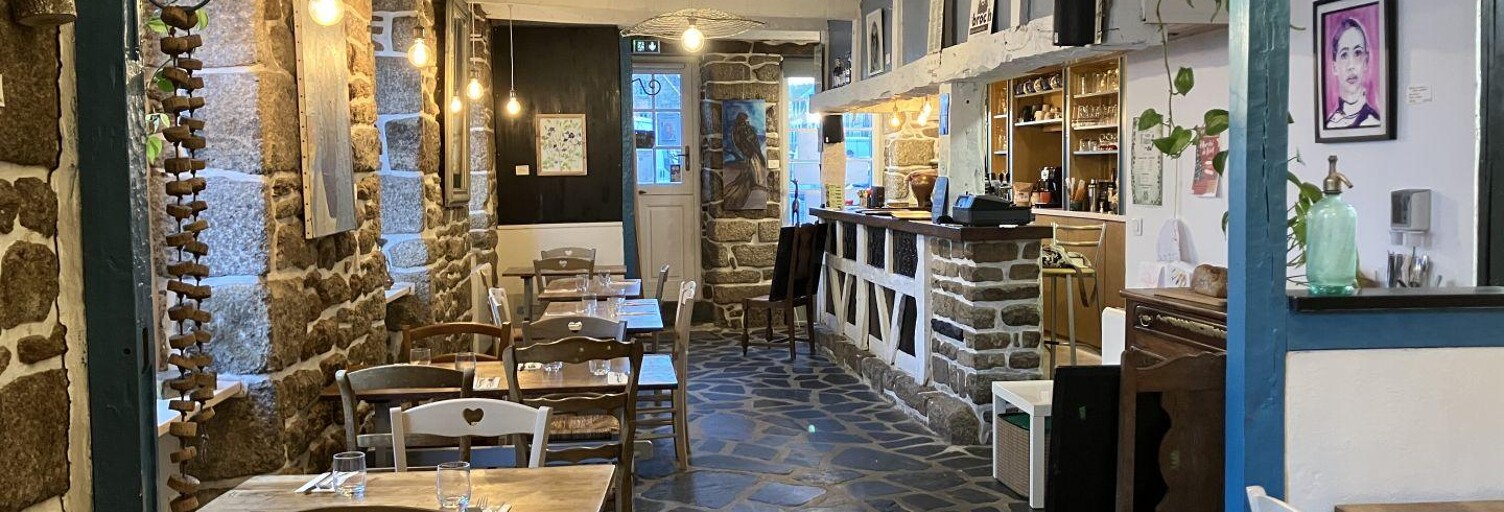 Commerce  130 m² à vendre à Huelgoat (29690)