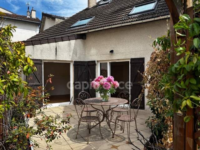 Maison lumineuse 6 pièces avec deux terrasses orientées sud - Limite Issy les Moulineaux et Paris — photo du bien