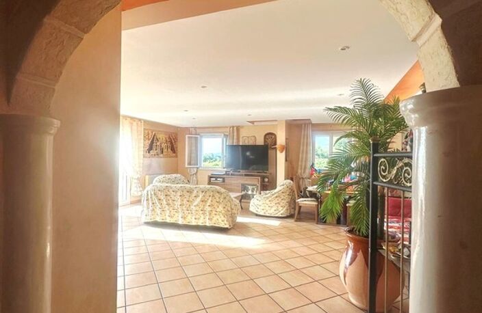 Maison 295 m2 + terrain 1500 m2 PRISSE (71) — photo 2