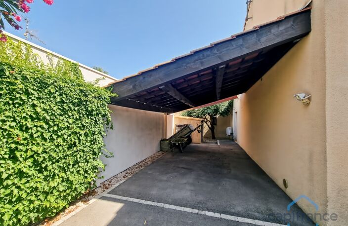 Maison familiale ou 2 habitations - 222m² avec 7 pièces (5 chambres) - Terrain de 830m² avec Piscine - CASTRIES (34) — photo 5