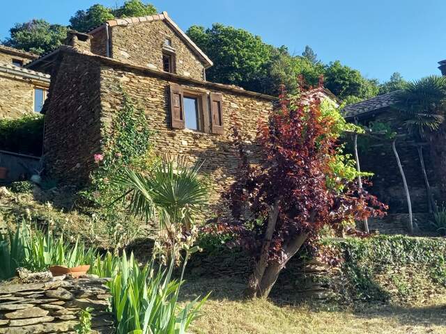 Maison de hameau à vendre SAINT MARTIN DE BOUBAUX (48) — photo du bien