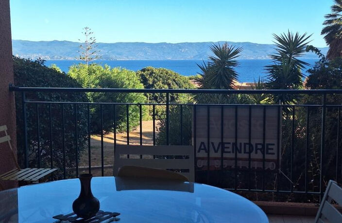 Grand  F1 en vente 252000 EUR à Ajaccio Route des Sanguinaires — photo 2