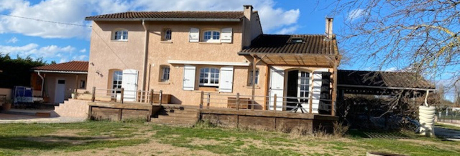 Maison 9 Pièces 228 m² à vendre à Lempaut (81700)