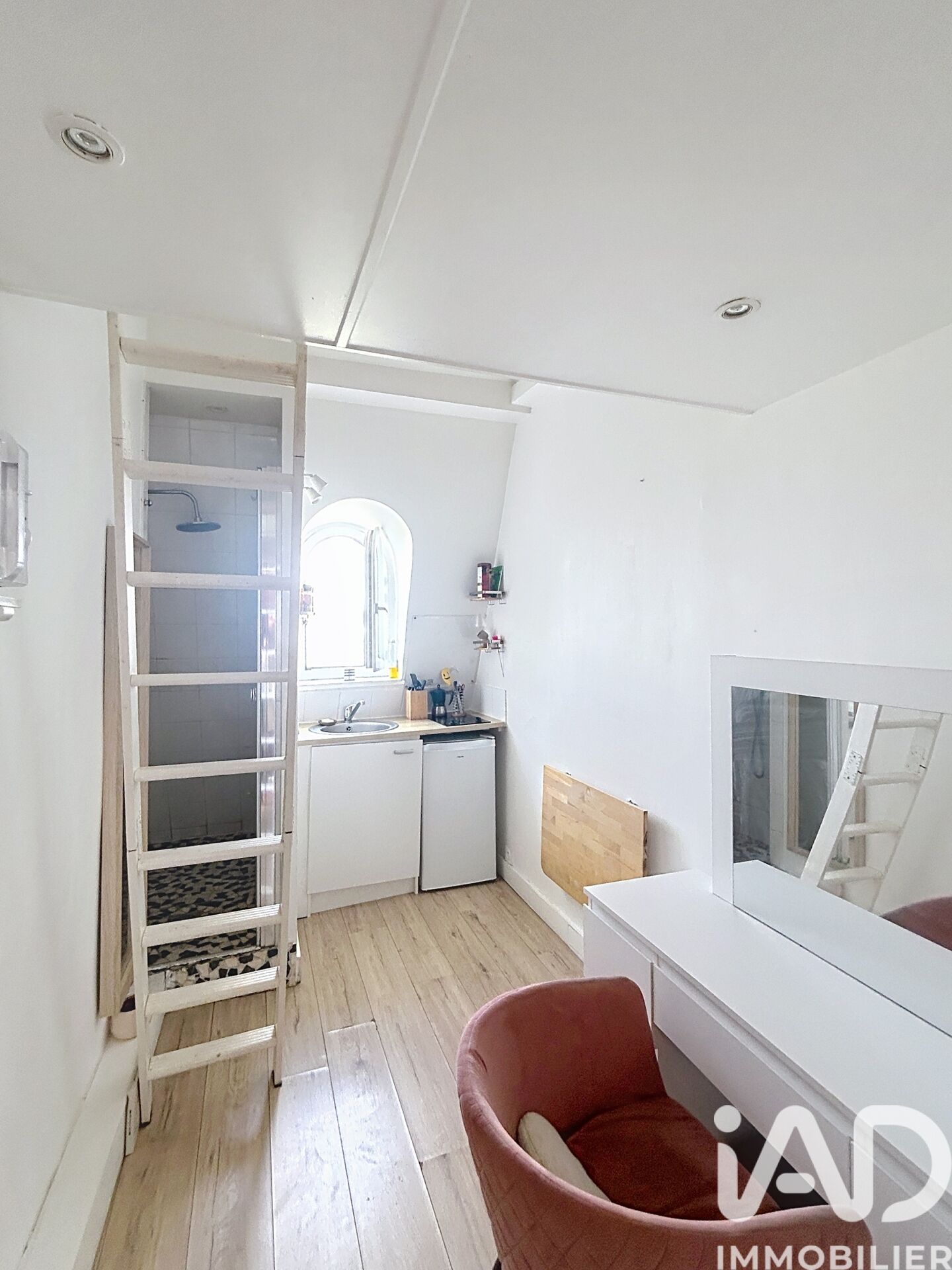 Vente Appartement 1 pièce - Photo 2