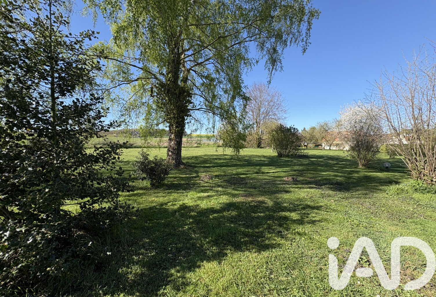 Vente Terrain à bâtir 2 560 m&sup2; — photo 1