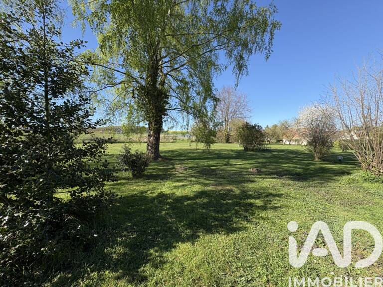 Vente Terrain à bâtir 2 560 m&sup2; — photo 1