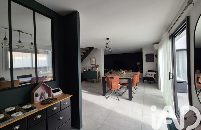 Vente Maison/villa 5 pièces — photo 2