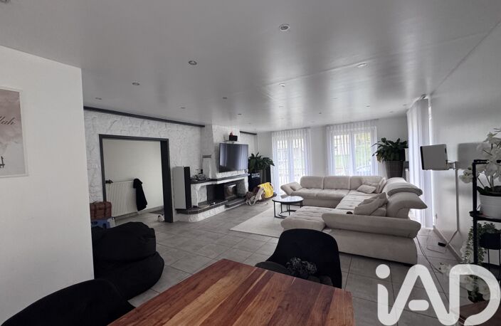 Vente Maison/villa 7 pièces — photo 2