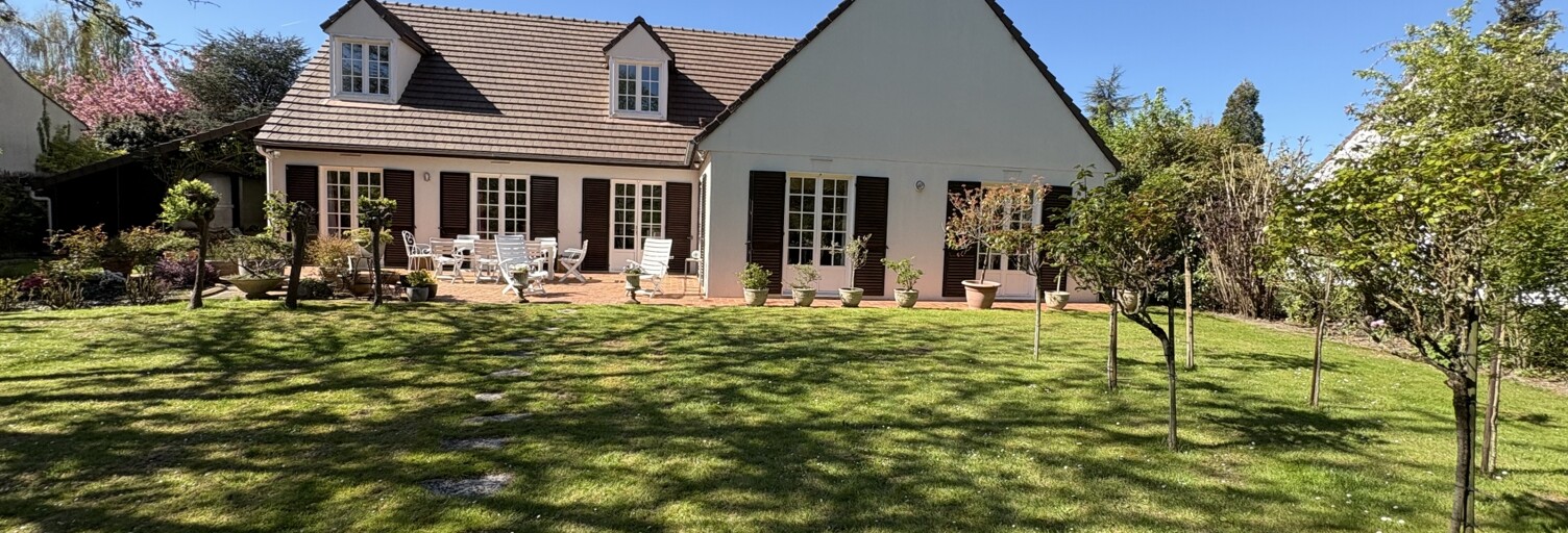 Maison 8 Pièces 199 m² à vendre à Saint-Fargeau-Ponthierry (77310)