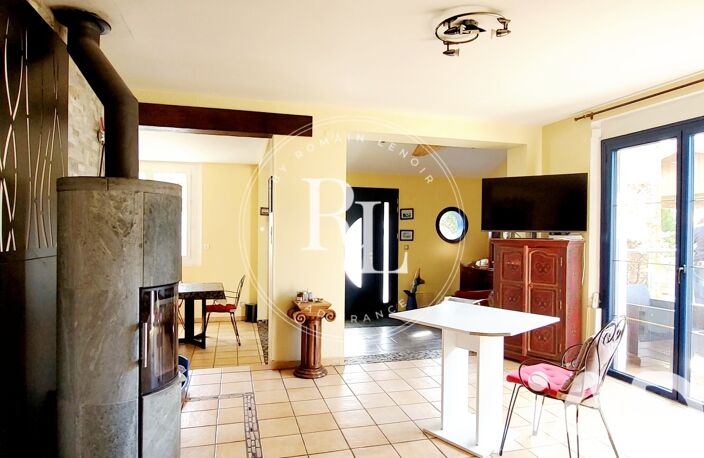 Vente Maison/villa 6 pièces — photo 3