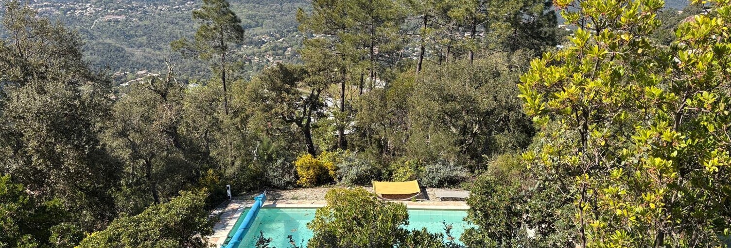 Maison 5 Pièces 130 m² à vendre à Les Adrets-de-l'Estérel (83600)