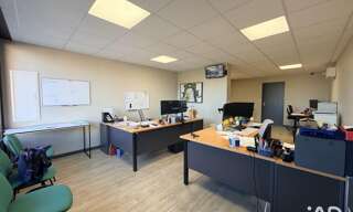 Bureau  48 m² à louer à Saint-Restitut (26130)