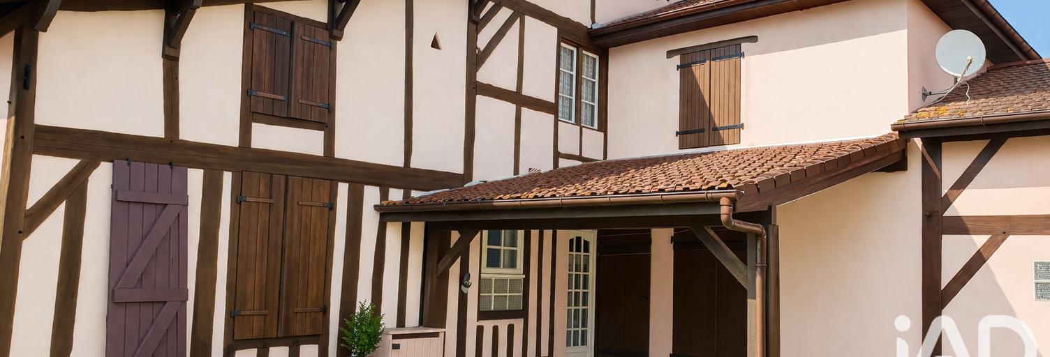 Maison 8 Pièces 210 m² à vendre à Saint-Julien-en-Born (40170)