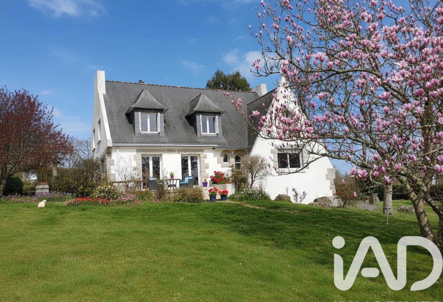 Vente Maison/villa 9 pièces — photo 1