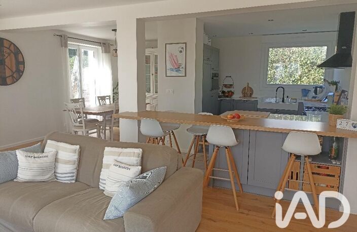 Vente Maison/villa 9 pièces — photo 2