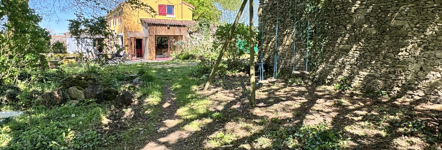 Maison 8 Pièces 191 m² à vendre à Terval (85120)