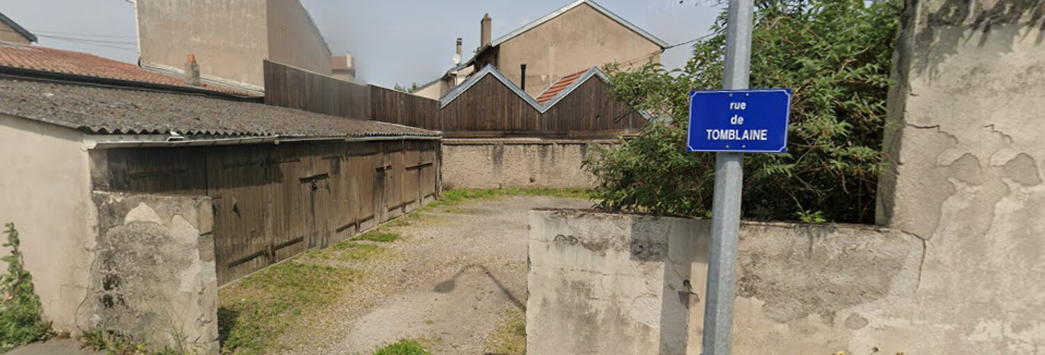Garage  15 m² à louer à Nancy (54000)