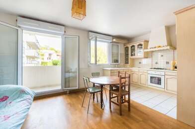 Appartement 1 pièces 910 €