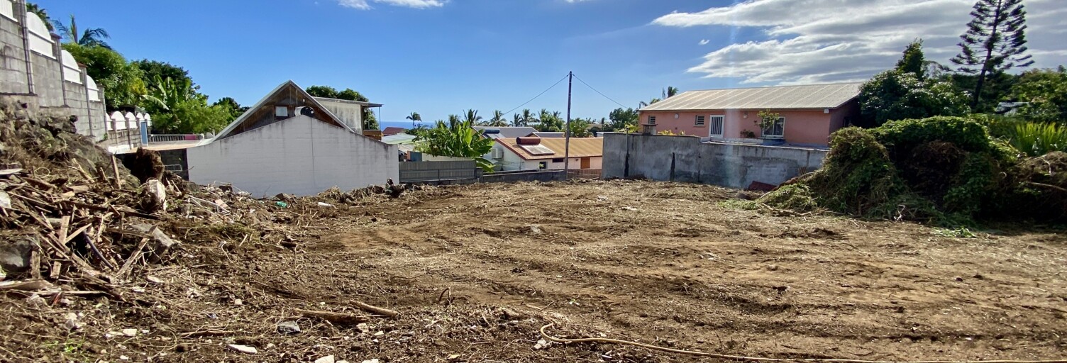 Terrain  400 m² à vendre à Saint-Pierre (97432)