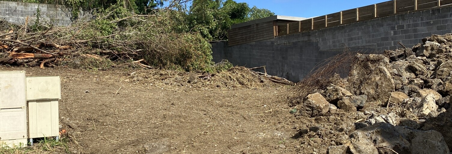 Terrain  372 m² à vendre à Saint-Pierre (97432)