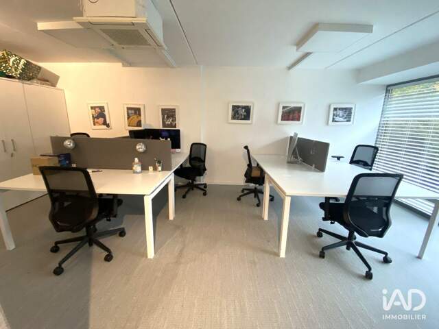 Location Bureaux 130 m&sup2; — photo du bien