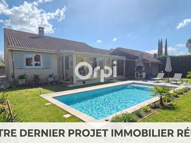 Maison de plain-pied avec jardin et véranda — Le calme à Meyzieu — photo du bien
