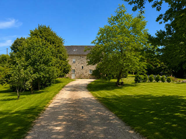 Maison en pierres T7 - 180 m² idéale Grande Famille ou Chambres d'hôtes — photo du bien