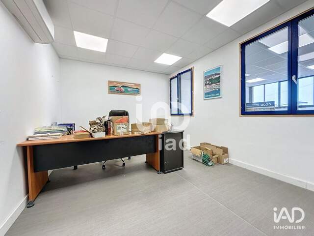 Location Bureaux 135 m&sup2; — photo du bien