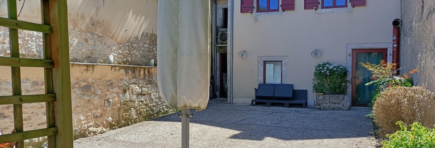 Immeuble  475 m² à vendre à Gramat (46500)