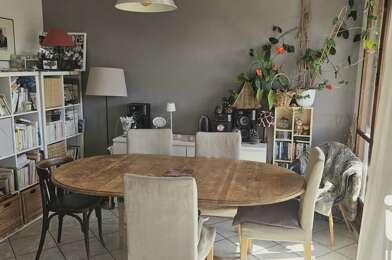 Appartement 3 pièces 211200 €