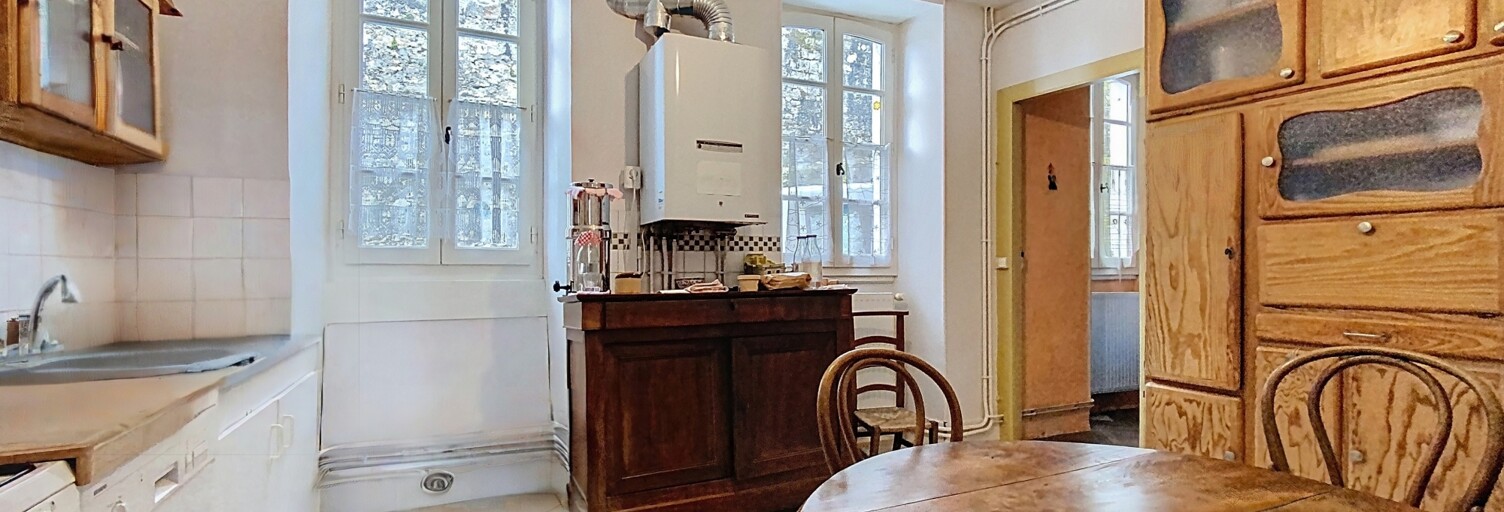 Immeuble  220 m² à vendre à Oloron-Sainte-Marie (64400)